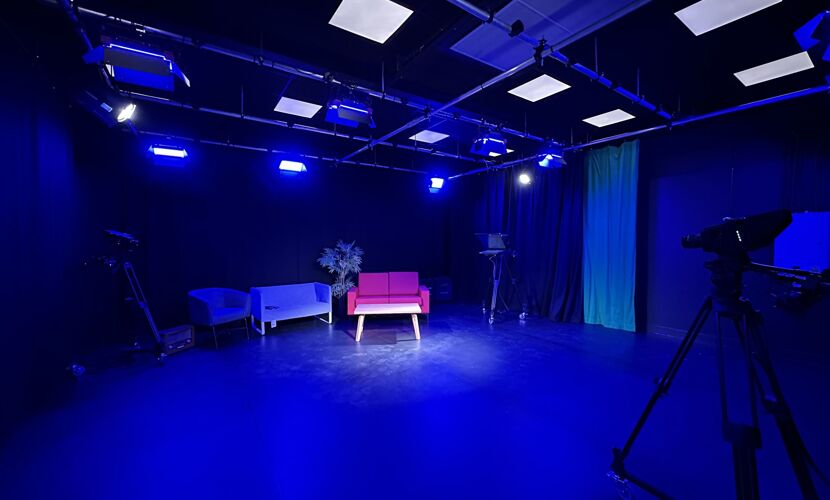 Henley College Opens State-of-the-Art Creative Media Hub Following £2.8 Million Refurbishment 