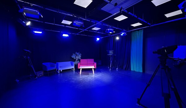 Henley College Opens State-of-the-Art Creative Media Hub Following £2.8 Million Refurbishment 